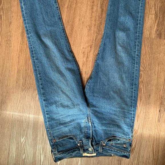 Levi wedgie fit jeans - Picture 1 of 3